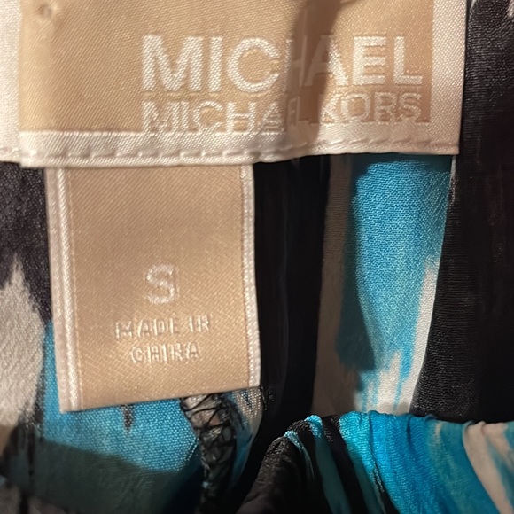 •MICHAEL MICHAEL KORS•BLUE/BLACK/WHITE ABSTRACT SUMMER SHORTS SIZE SMALL - Picture 8 of 10